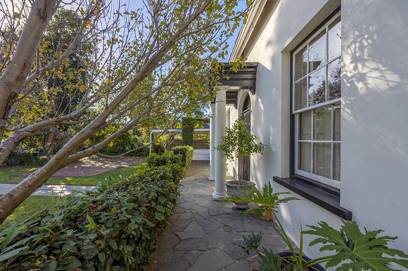 4 Bedroom Property for Sale in Claremont Western Cape